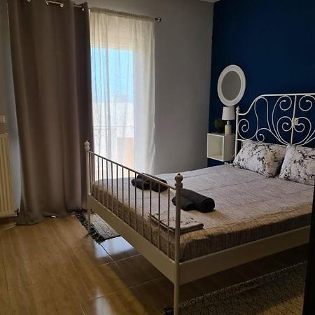 Fenia'S Apartment Александроуполис Экстерьер фото